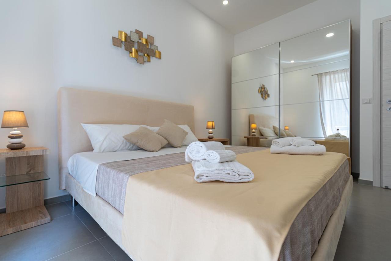 Lighthouse Apartment Таормина Екстериор снимка