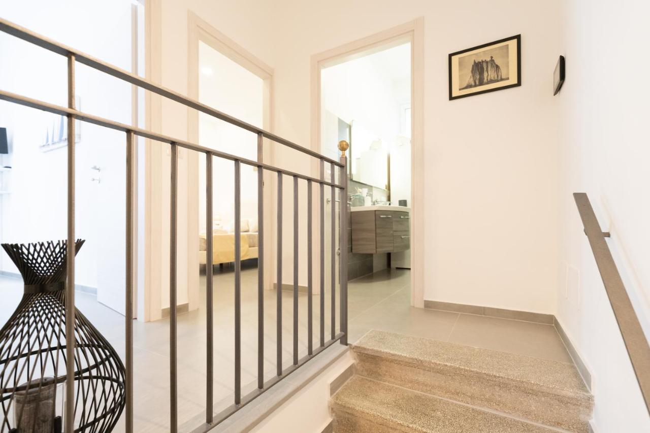 Lighthouse Apartment Таормина Екстериор снимка